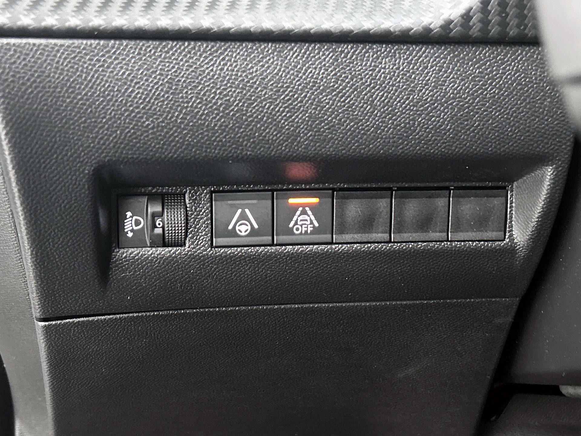 Hoofdafbeelding Peugeot e-2008