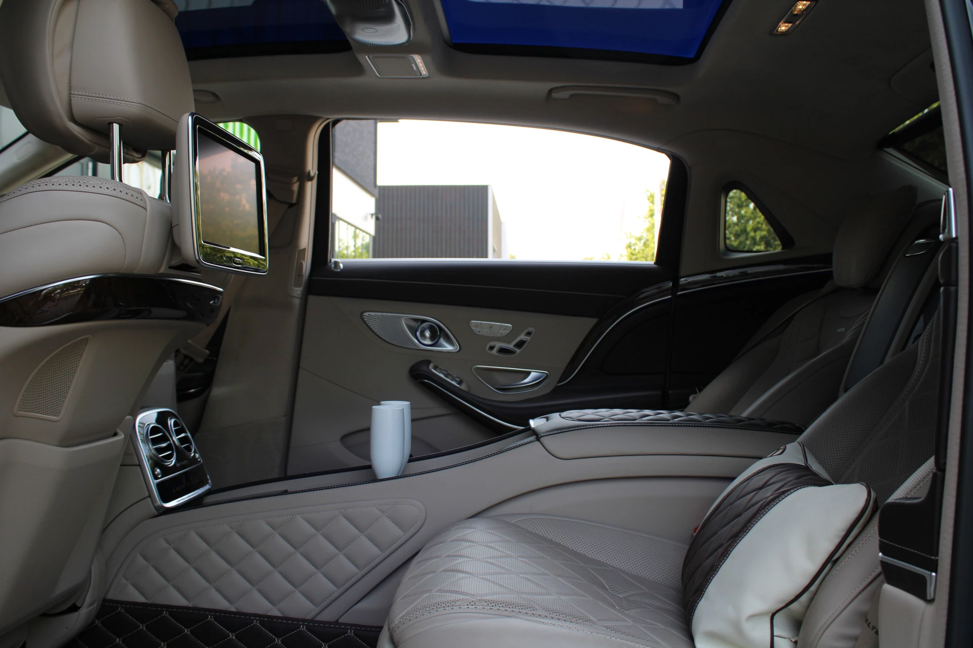 Hoofdafbeelding Mercedes-Benz S-Klasse