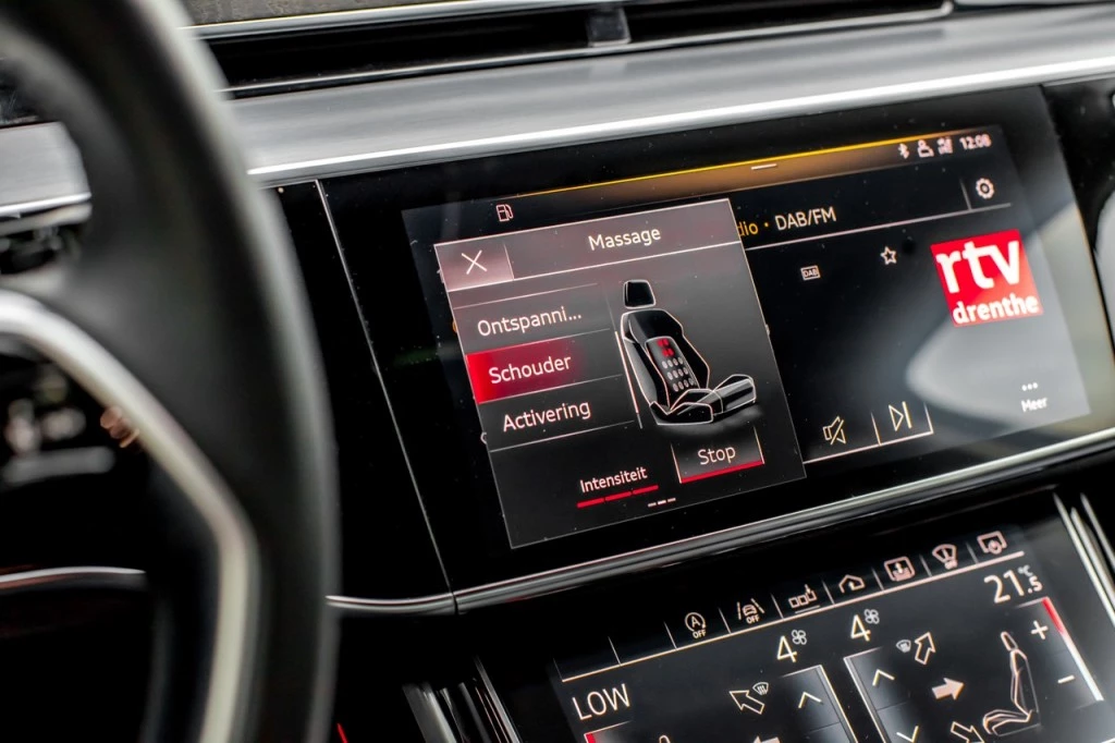 Hoofdafbeelding Audi A8