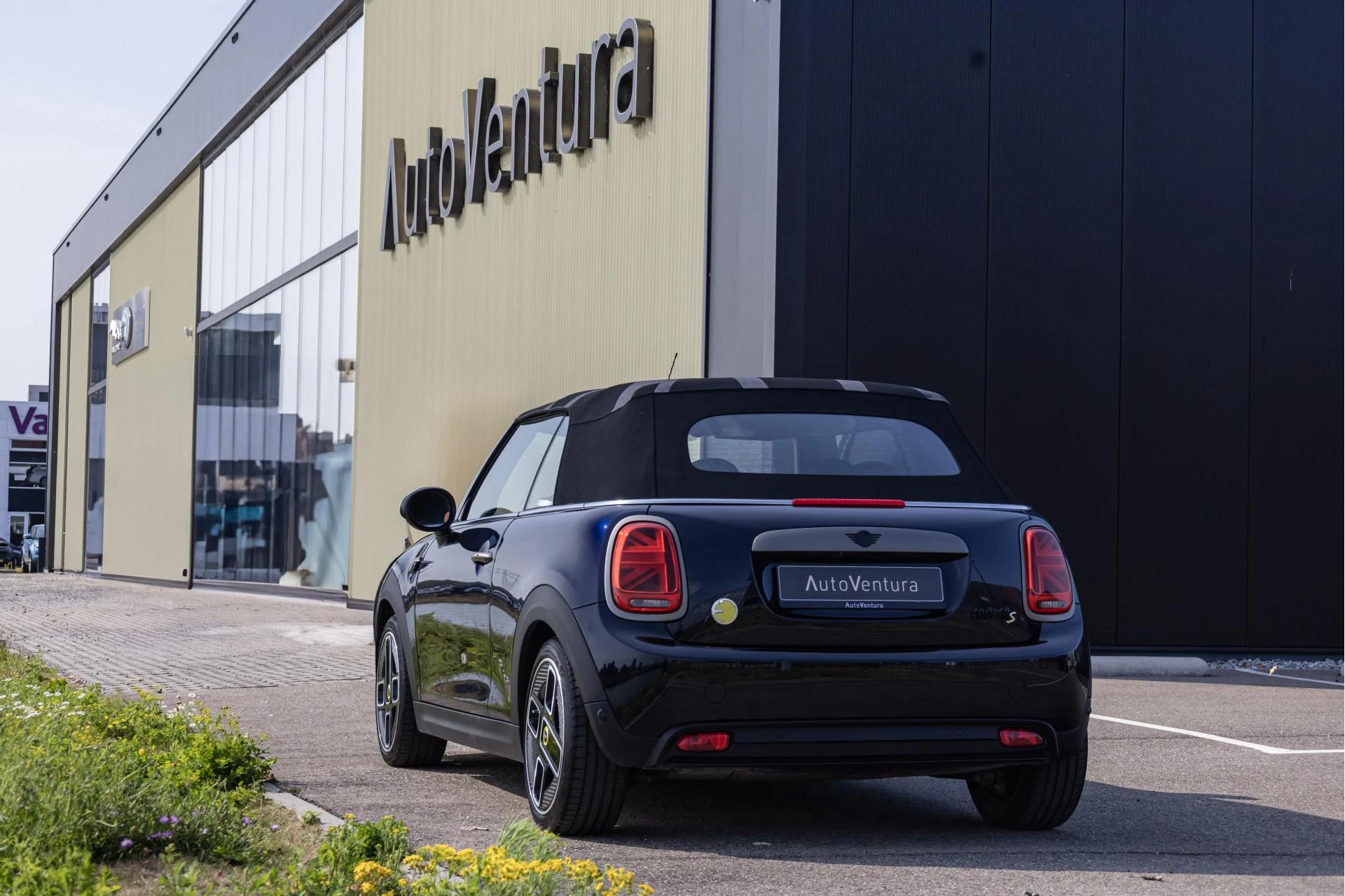 Hoofdafbeelding MINI Cabrio