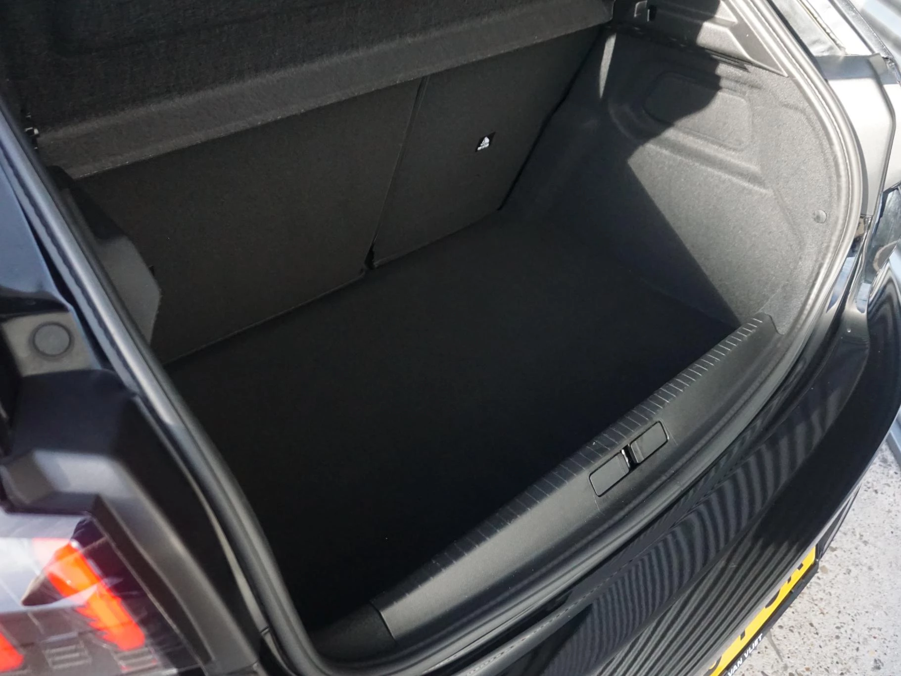 Hoofdafbeelding Peugeot e-208