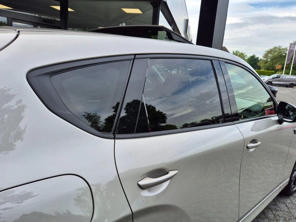 Hoofdafbeelding Mazda CX-60