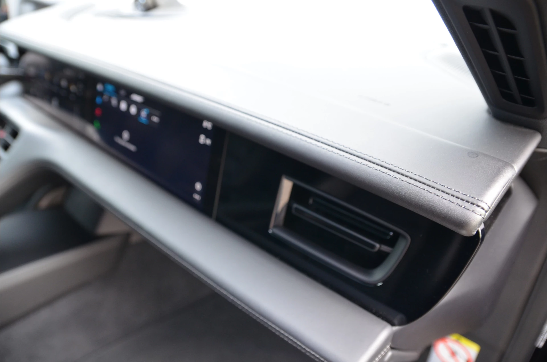 Hoofdafbeelding Porsche Taycan