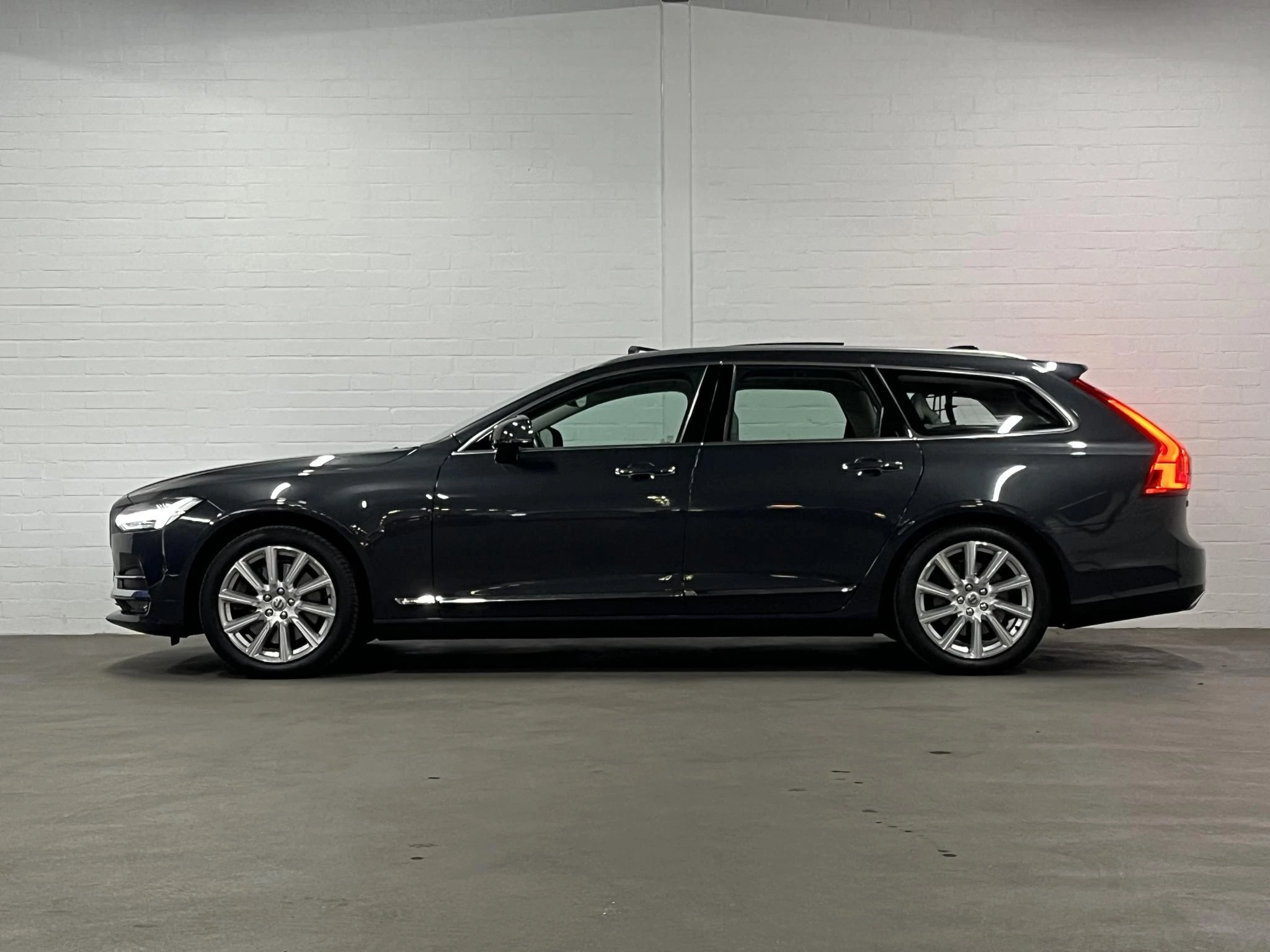 Hoofdafbeelding Volvo V90