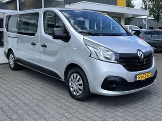 Renault Trafic Passenger 1.6 dCi Grand Expression Energy BTW / BPM vrij marge Lengte 2 Airco Cruise control Navigatie PDC 2e eigenaar Combi Kombi Passenger Groepsvervoer Taxi Personenbus