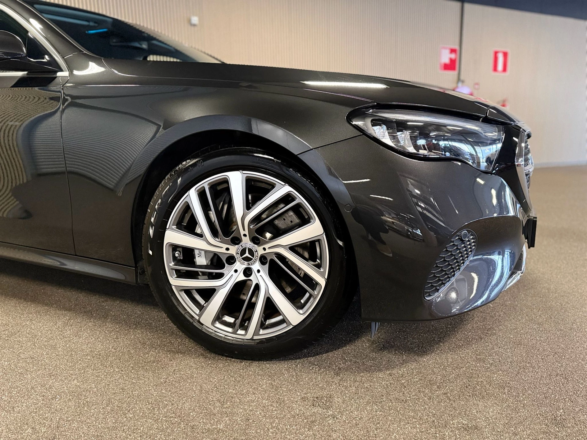Hoofdafbeelding Mercedes-Benz E-Klasse