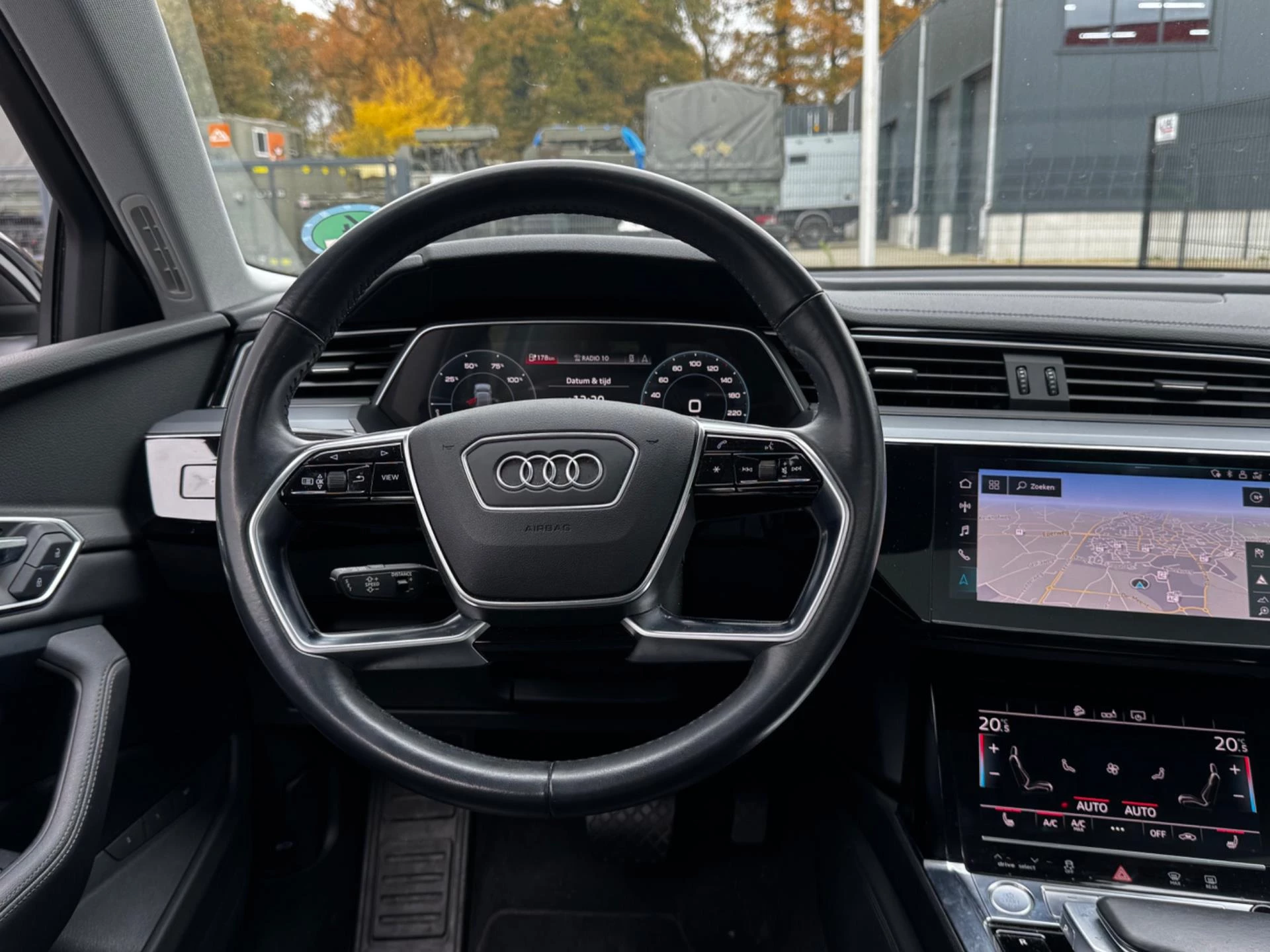 Hoofdafbeelding Audi e-tron