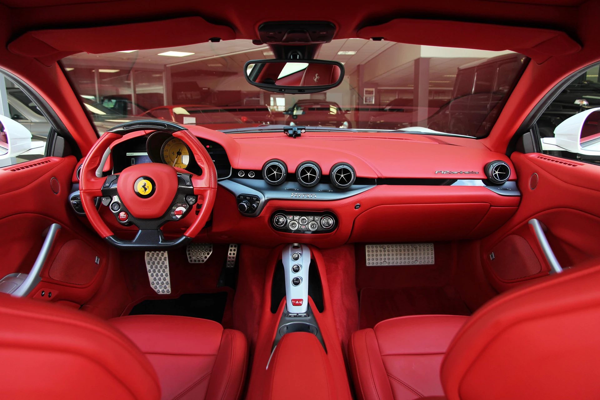 Hoofdafbeelding Ferrari F12
