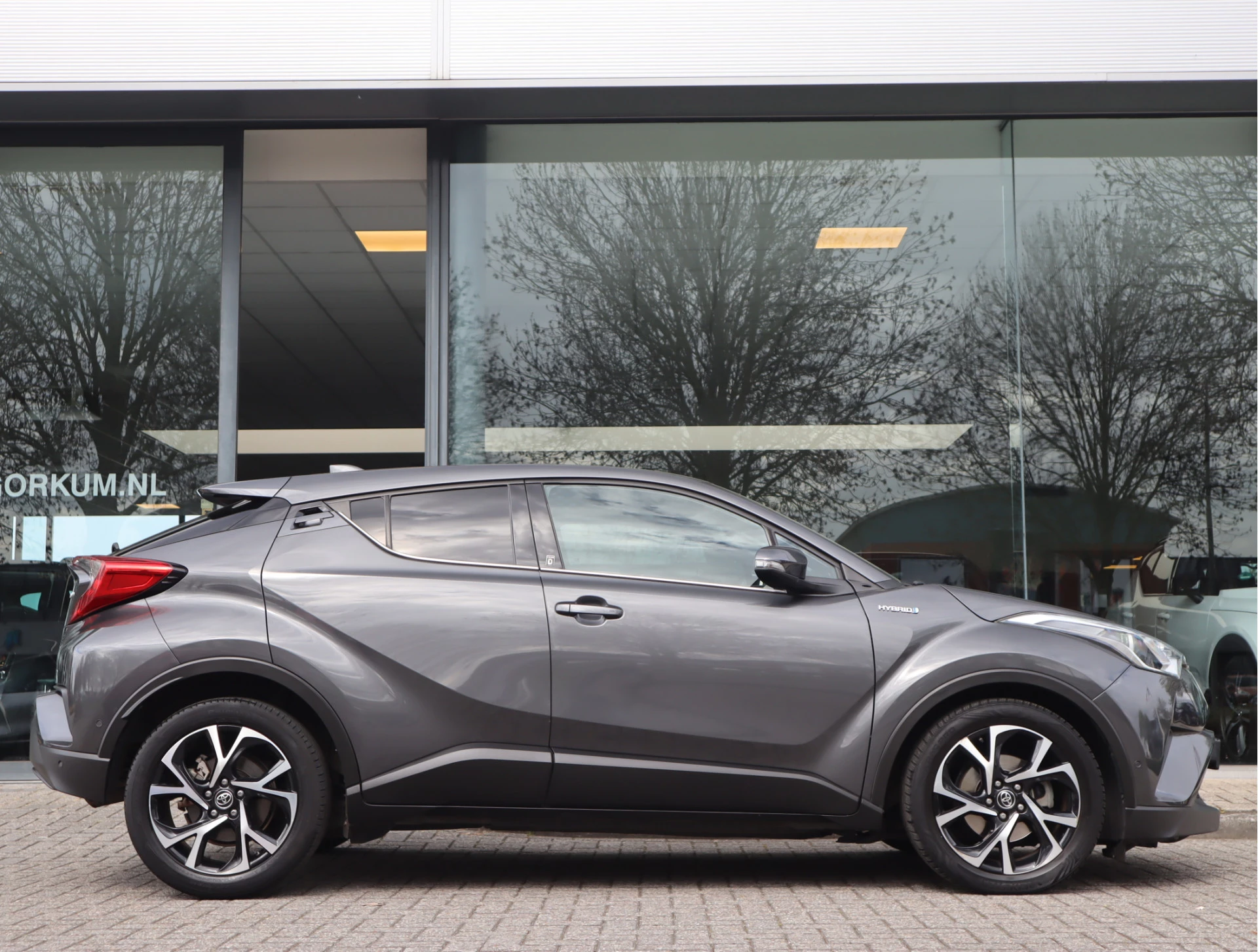 Hoofdafbeelding Toyota C-HR