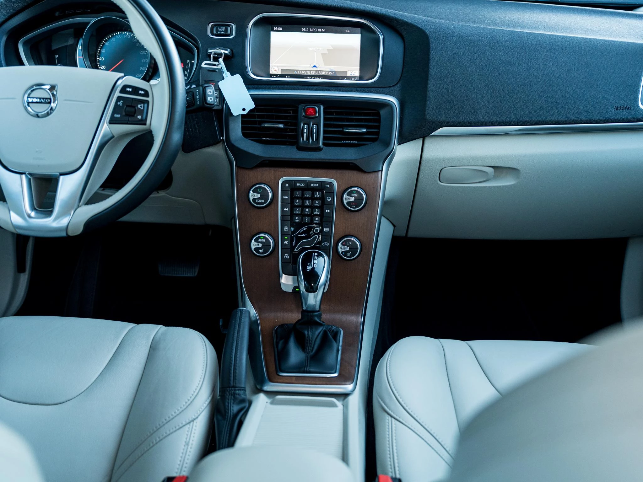 Hoofdafbeelding Volvo V40