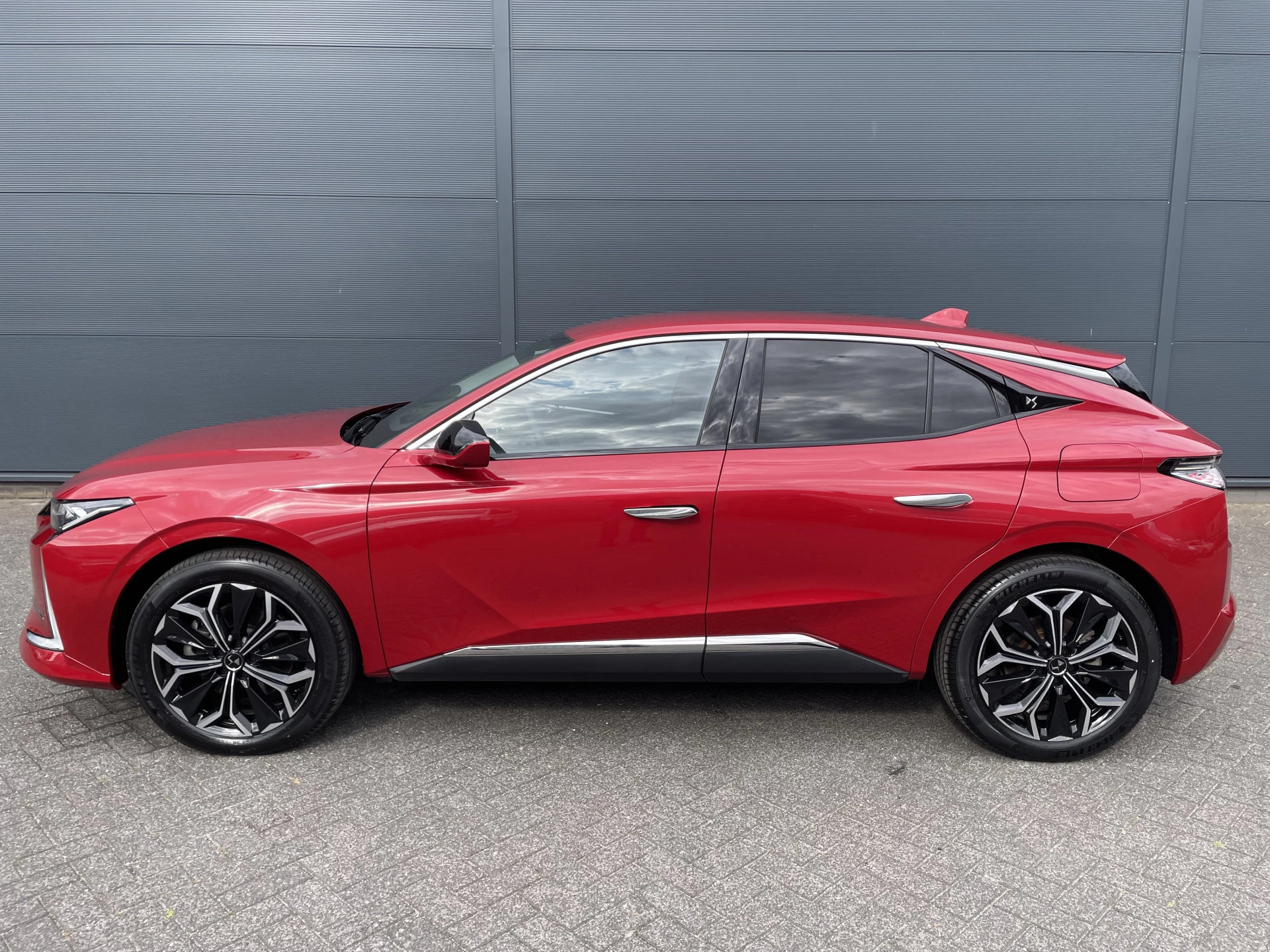 Hoofdafbeelding DS DS 4