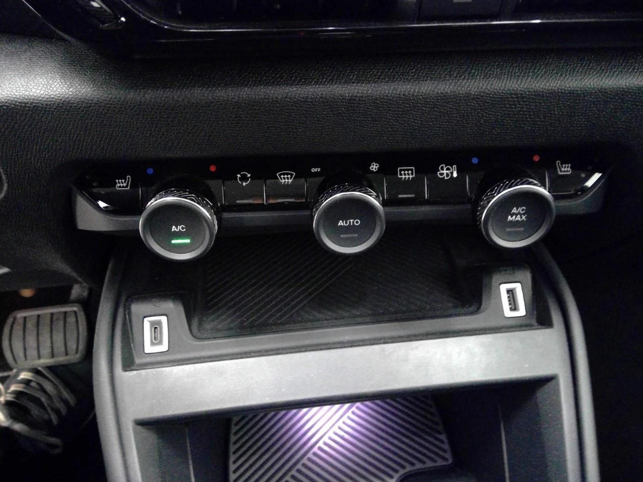 Hoofdafbeelding Citroën ë-C4