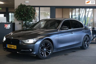 BMW 3-serie 320i Executive 184PK Airco Navi PDC