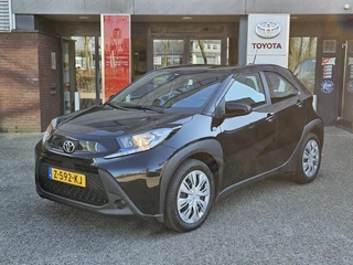 Toyota Aygo X PLAY 5-DEURS NL-AUTO APPLE/ANDROID DAB+ AD-CRUISE CAMERA AIRCO BLUETOOTH