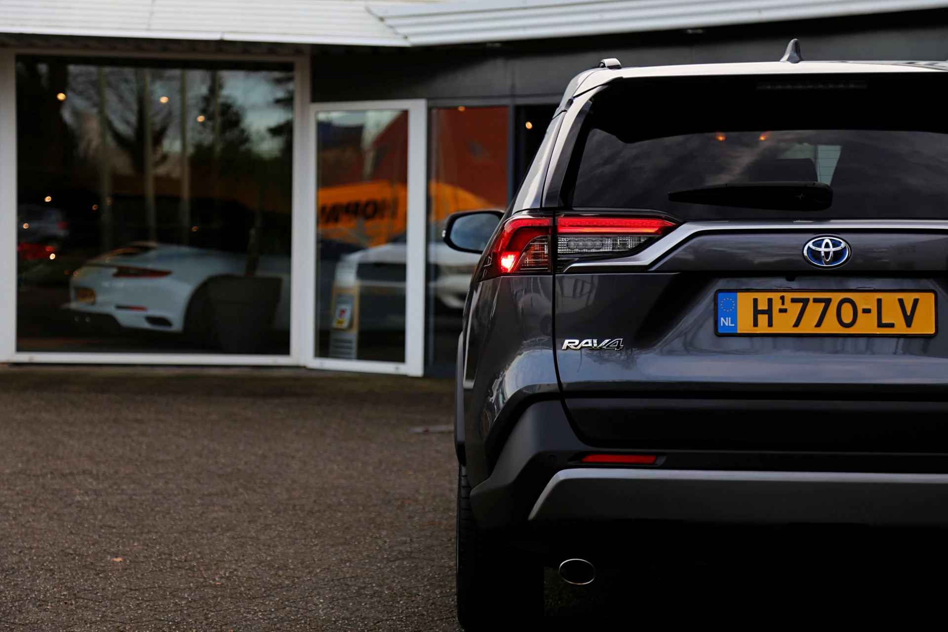 Hoofdafbeelding Toyota RAV4