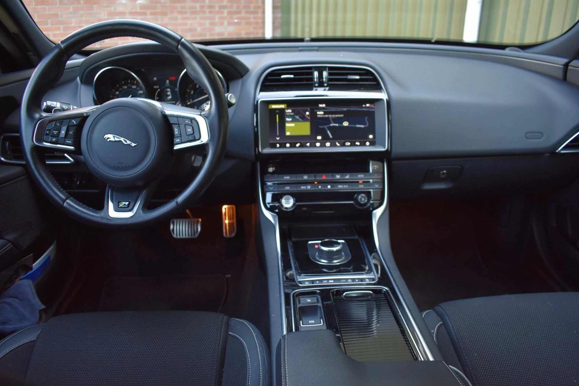 Hoofdafbeelding Jaguar XE