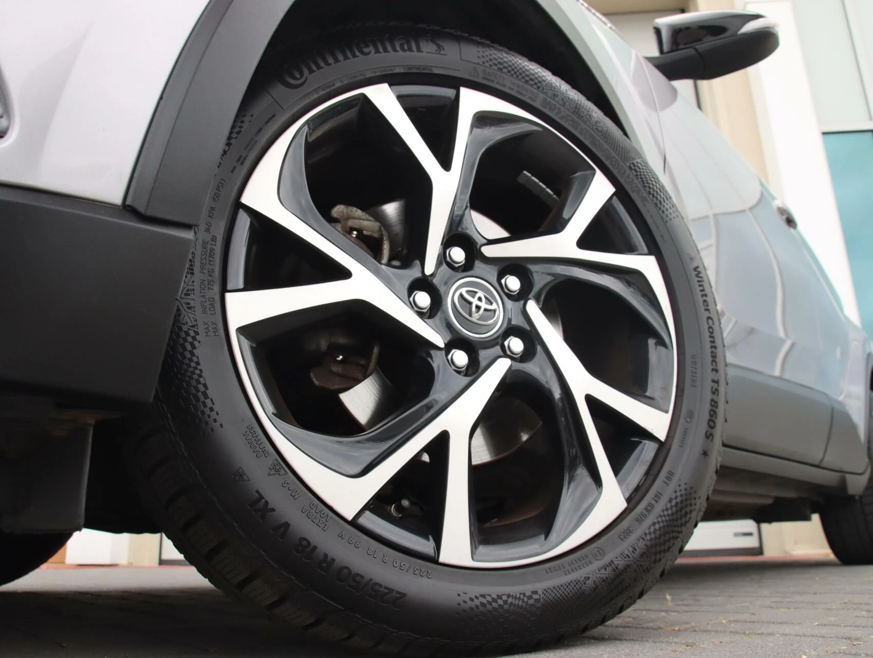 Hoofdafbeelding Toyota C-HR
