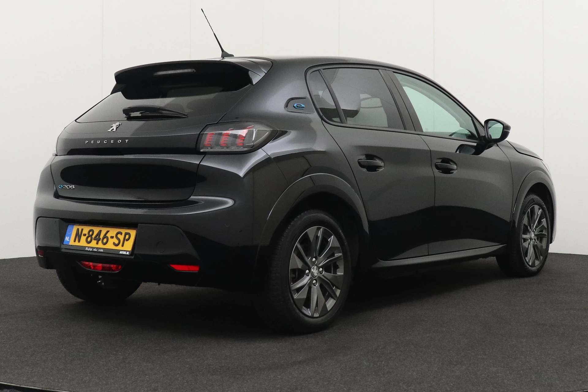 Hoofdafbeelding Peugeot e-208