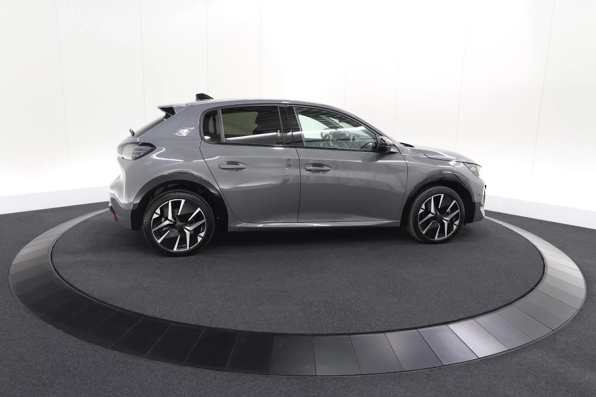 Hoofdafbeelding Peugeot e-208