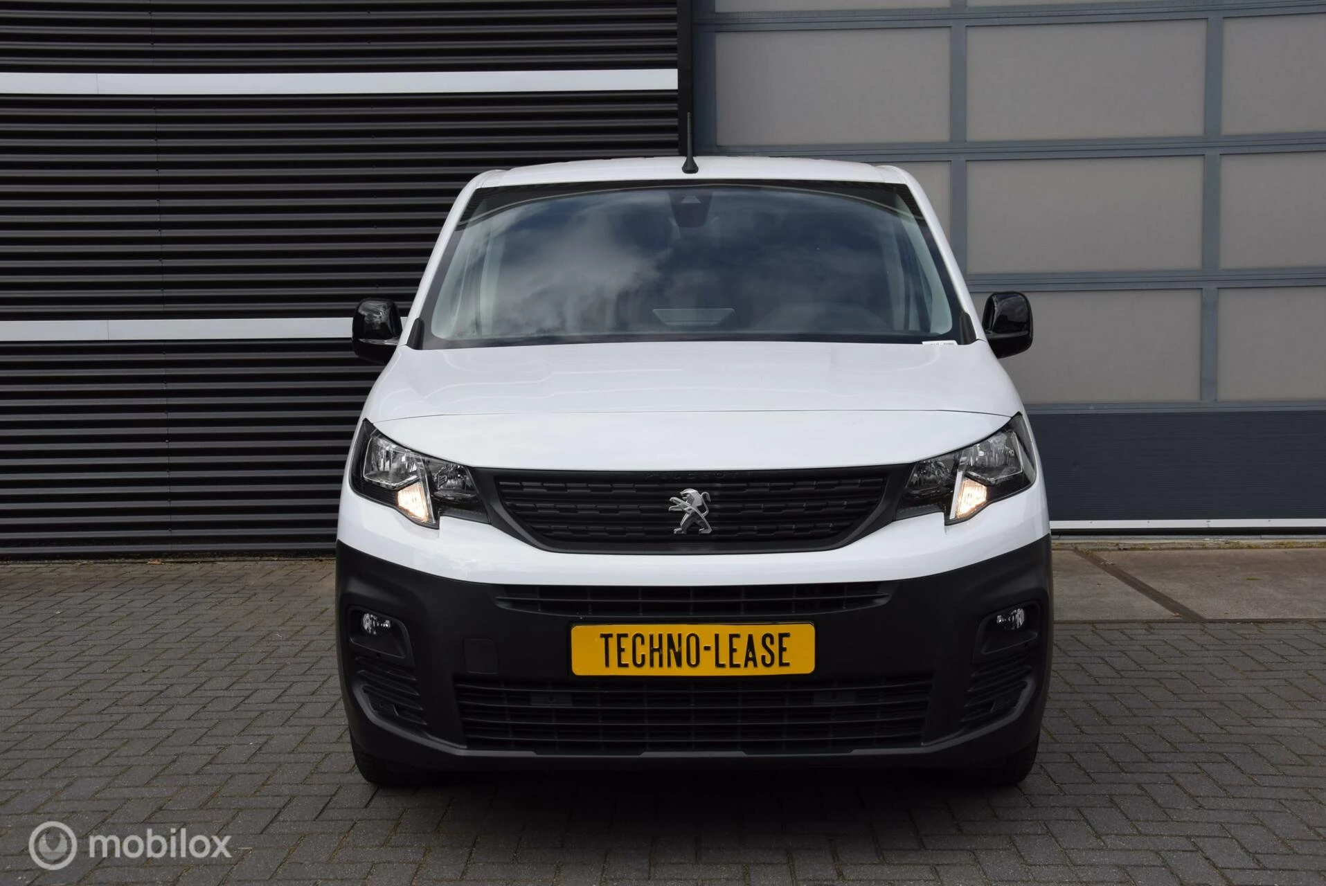 Hoofdafbeelding Peugeot Partner