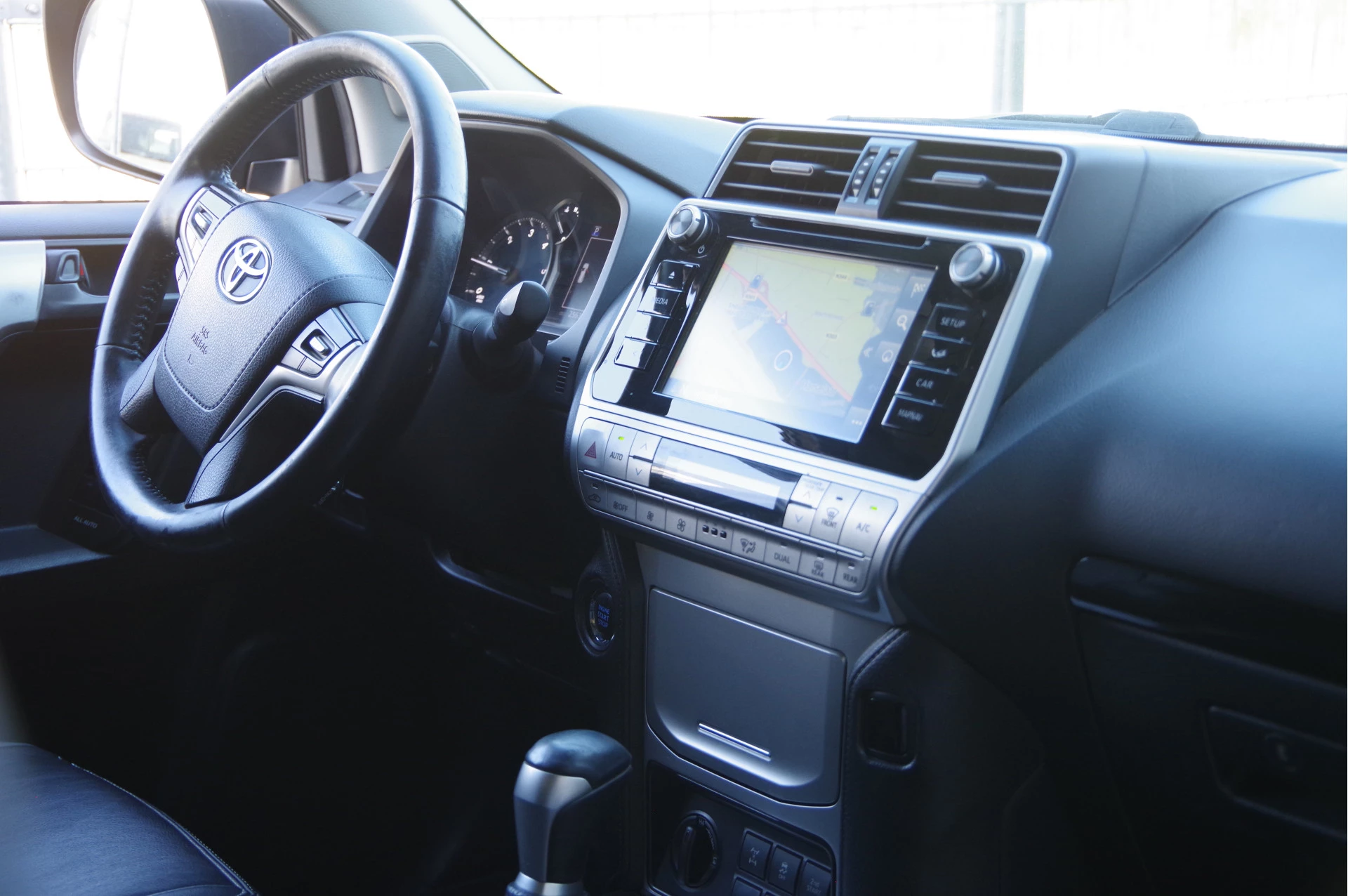Hoofdafbeelding Toyota Land Cruiser