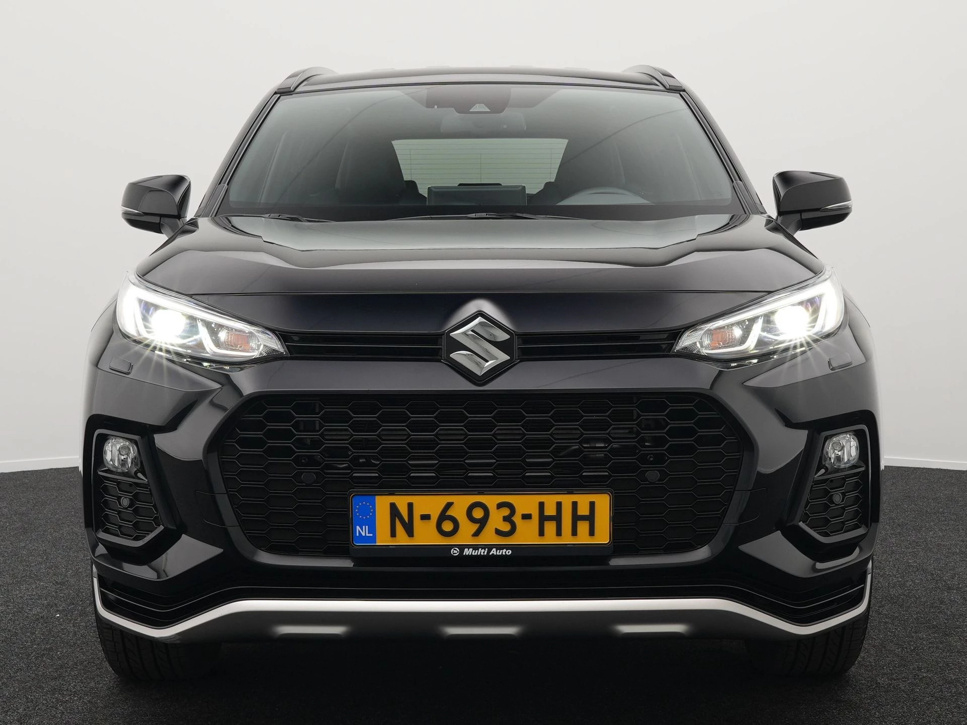 Hoofdafbeelding Suzuki Across