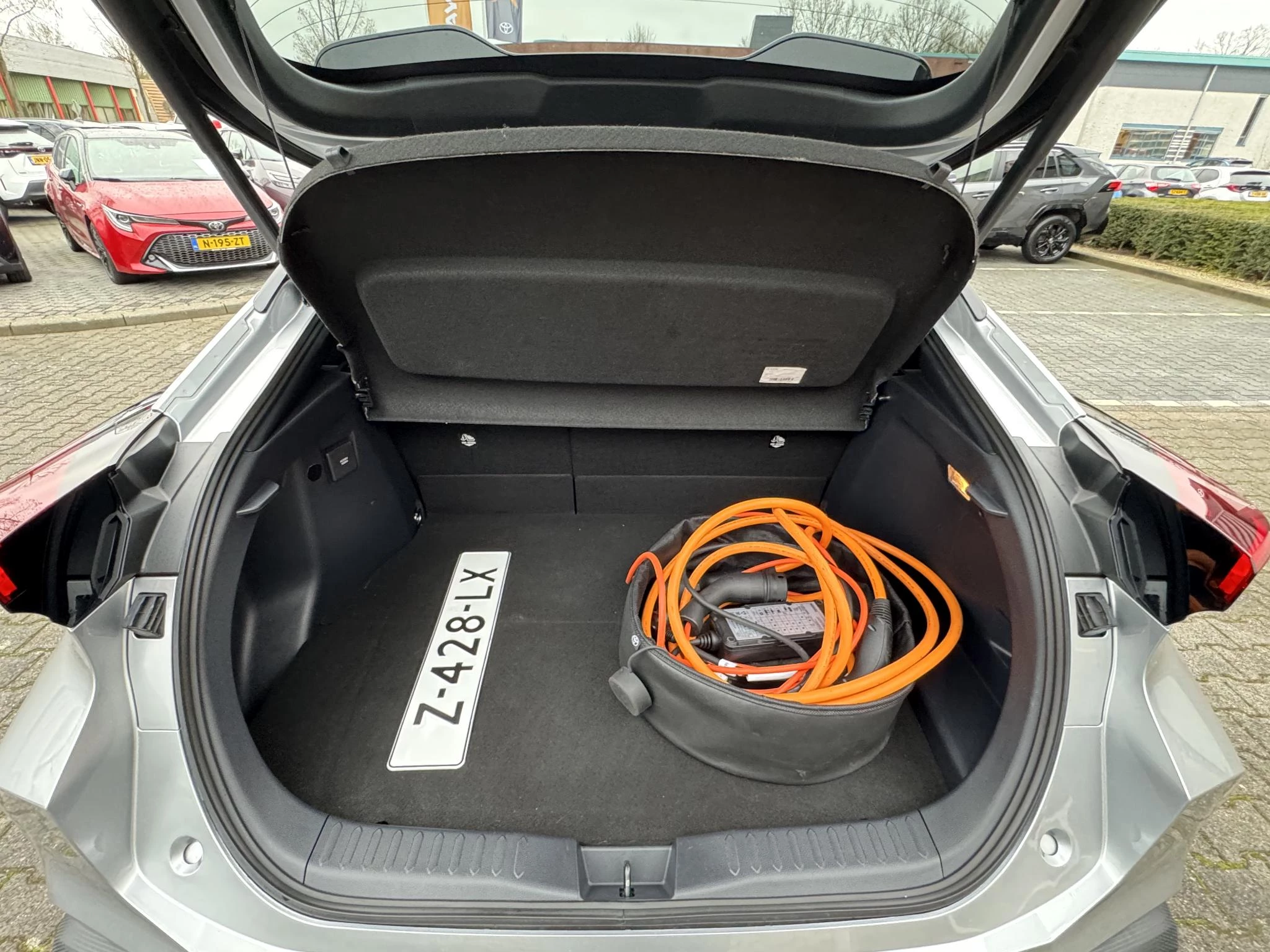 Hoofdafbeelding Toyota C-HR