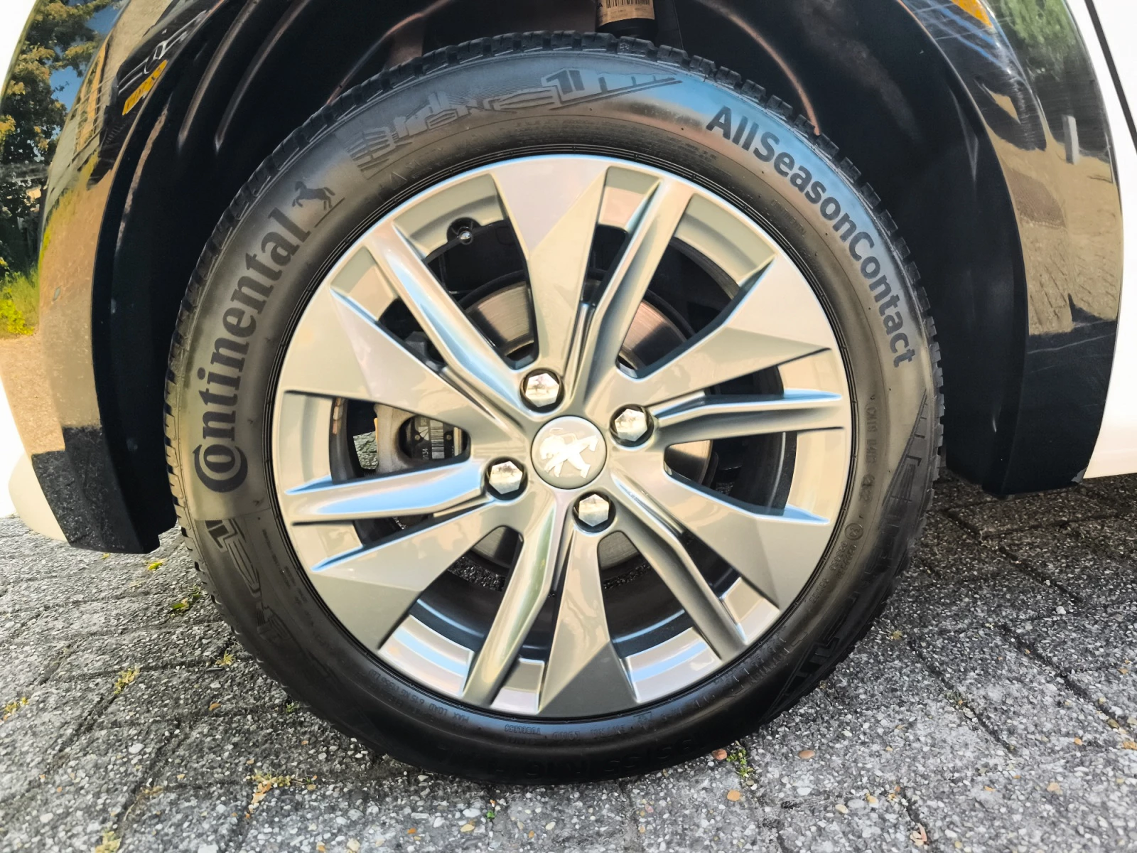 Hoofdafbeelding Peugeot e-208