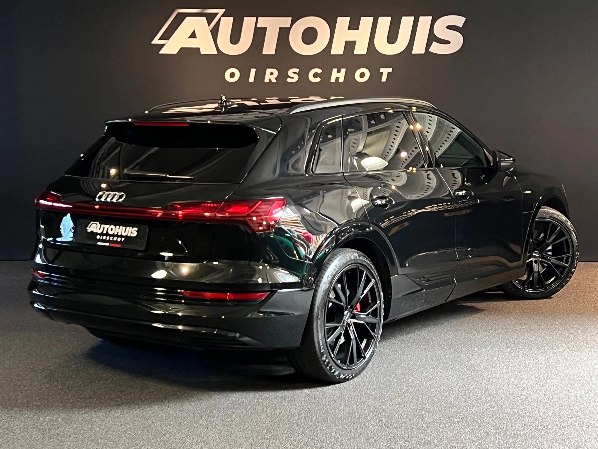 Hoofdafbeelding Audi e-tron
