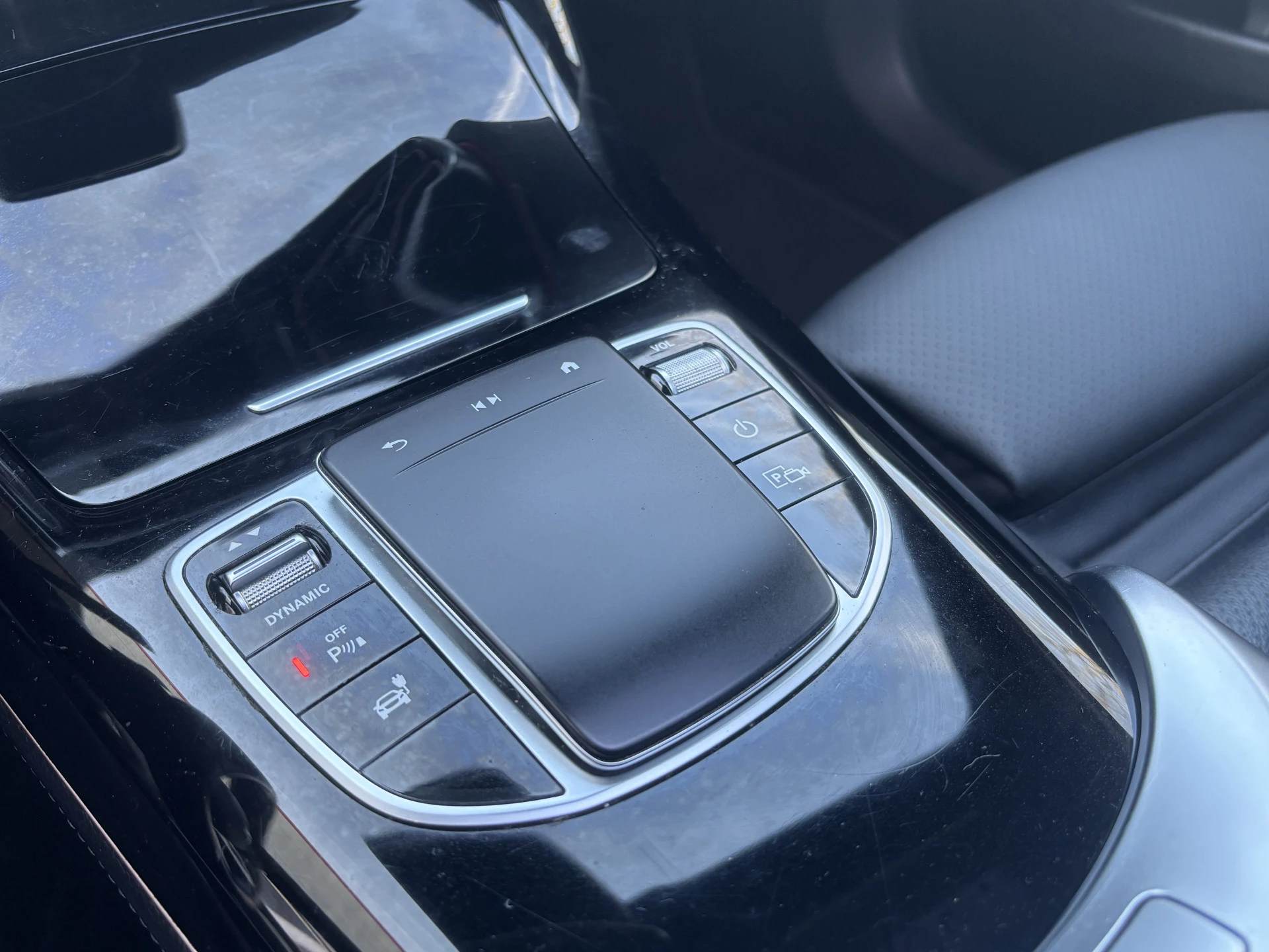 Hoofdafbeelding Mercedes-Benz EQC