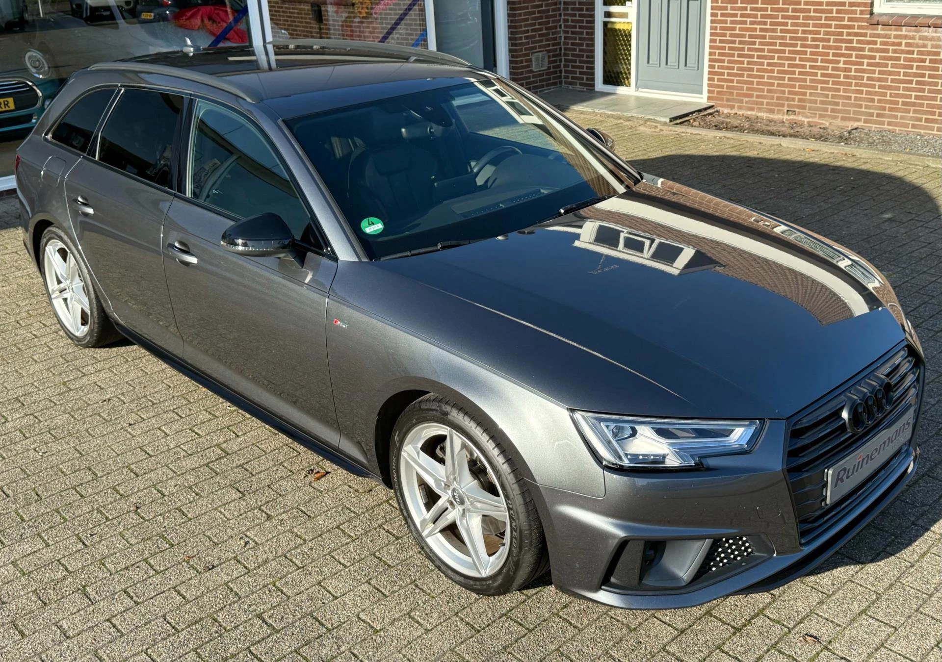 Hoofdafbeelding Audi A4
