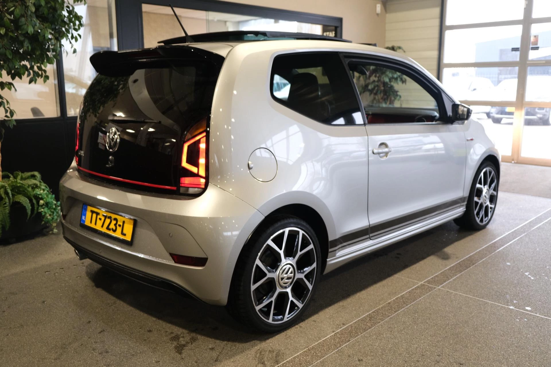 Hoofdafbeelding Volkswagen up!