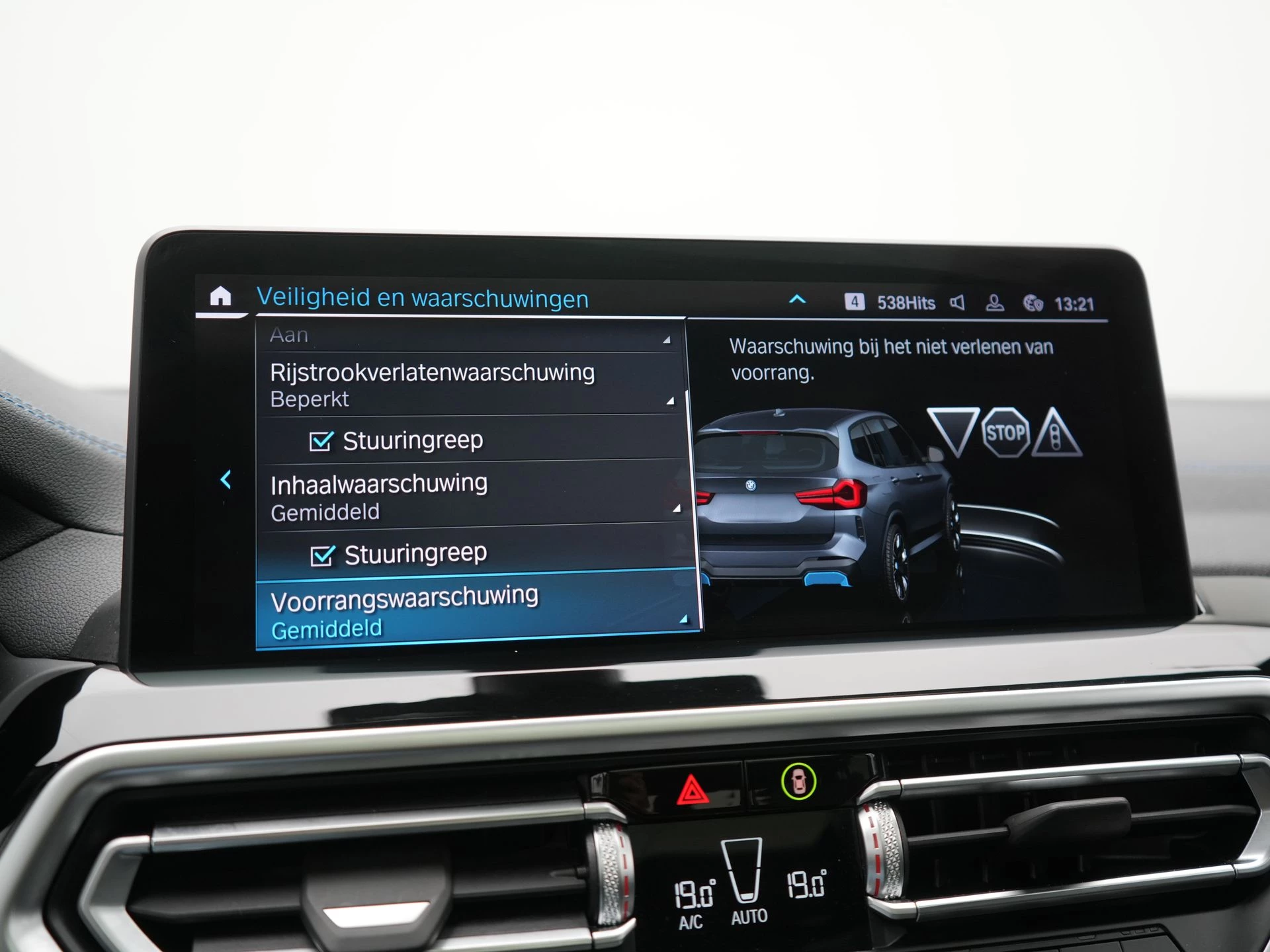 Hoofdafbeelding BMW iX3