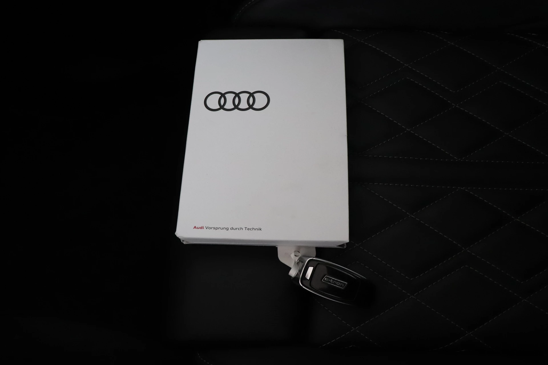Hoofdafbeelding Audi e-tron