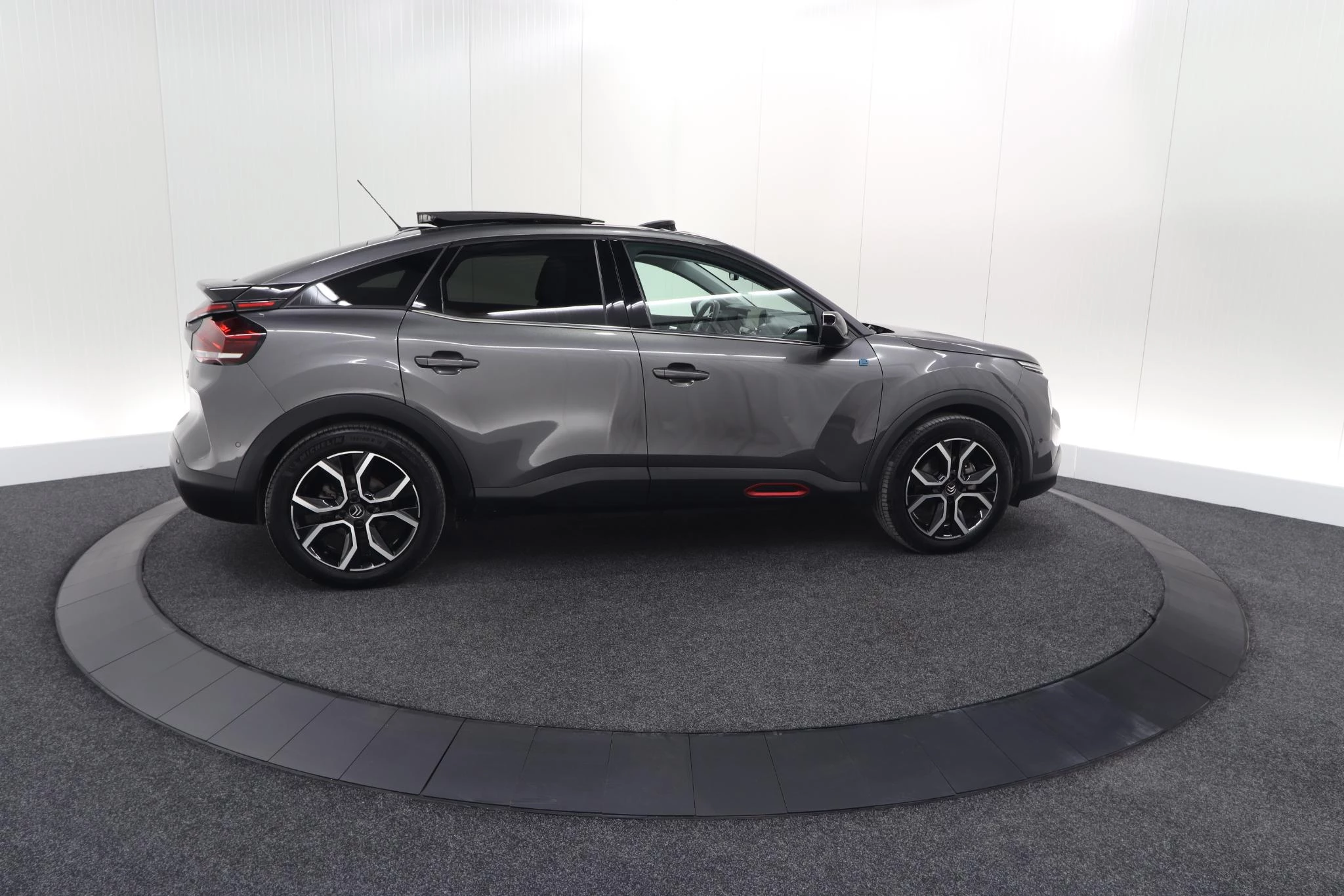 Hoofdafbeelding Citroën ë-C4