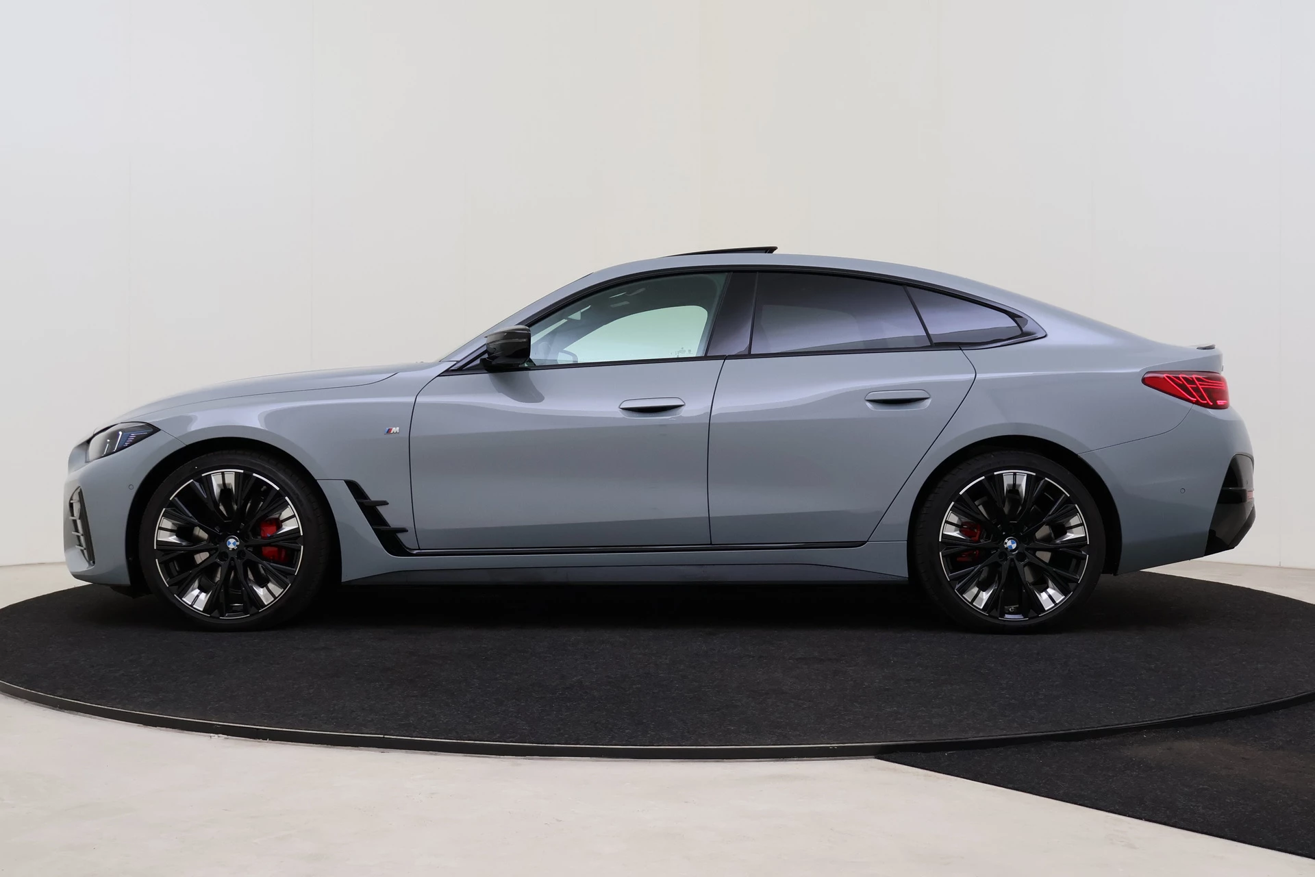 Hoofdafbeelding BMW i4