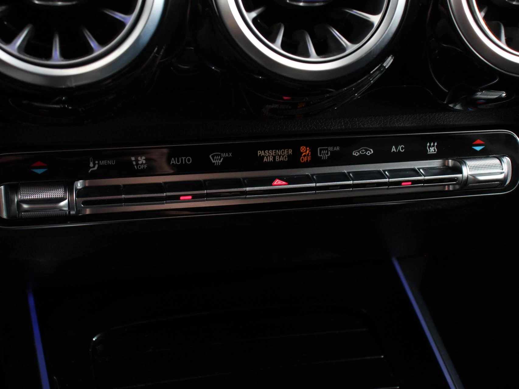 Hoofdafbeelding Mercedes-Benz EQB