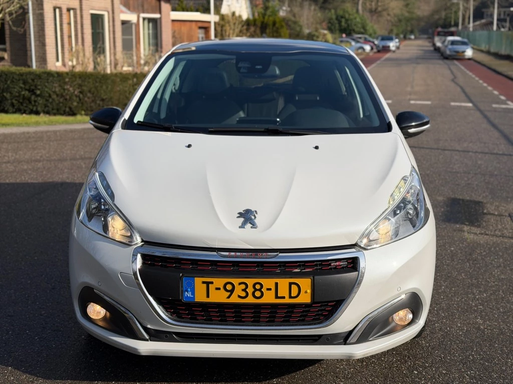 Hoofdafbeelding Peugeot 208
