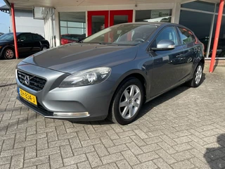 Volvo V40 D2 1.6 114PK Momentum Trekhaak/Nieuwe Distributieriem