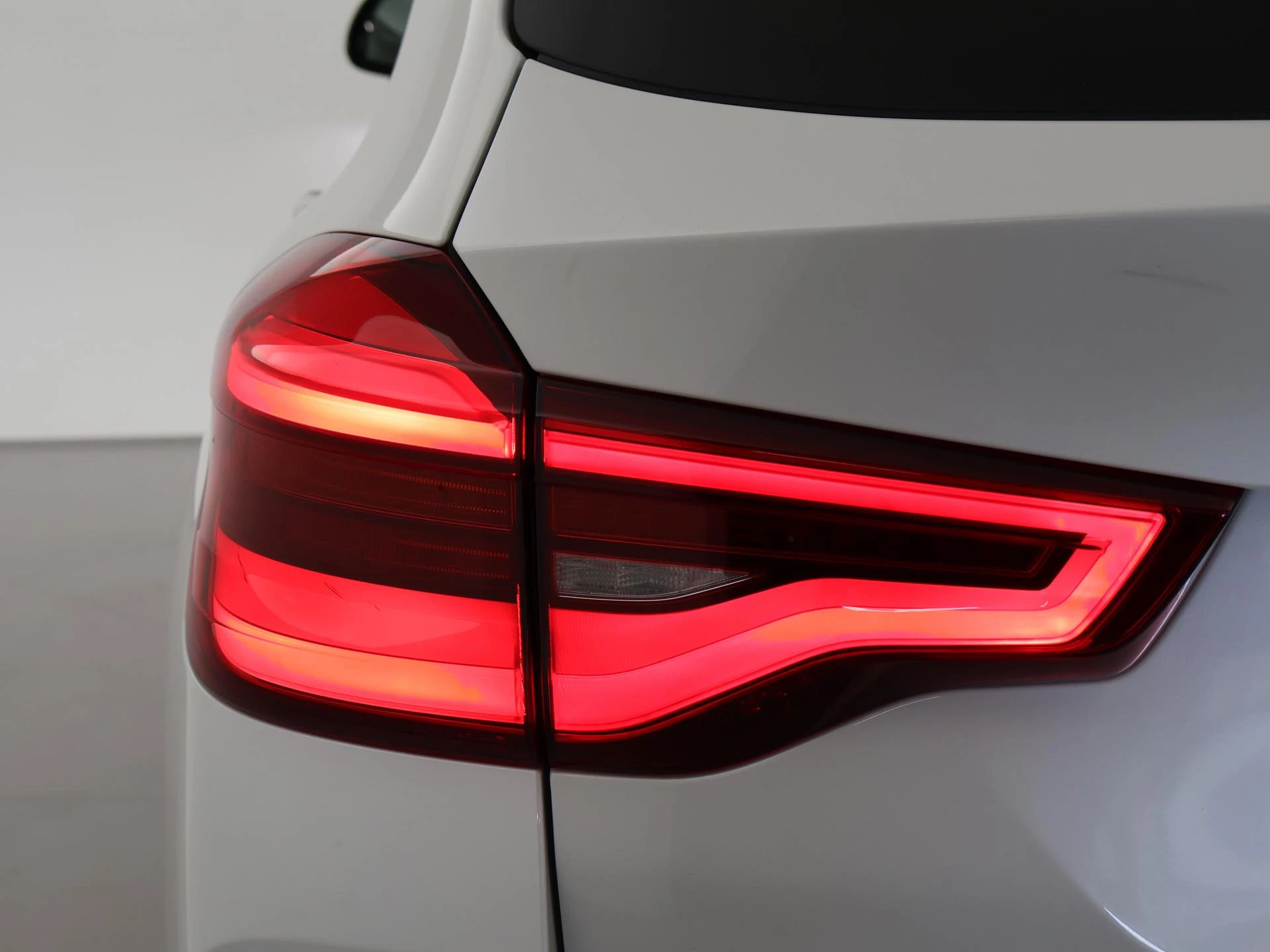 Hoofdafbeelding BMW iX3