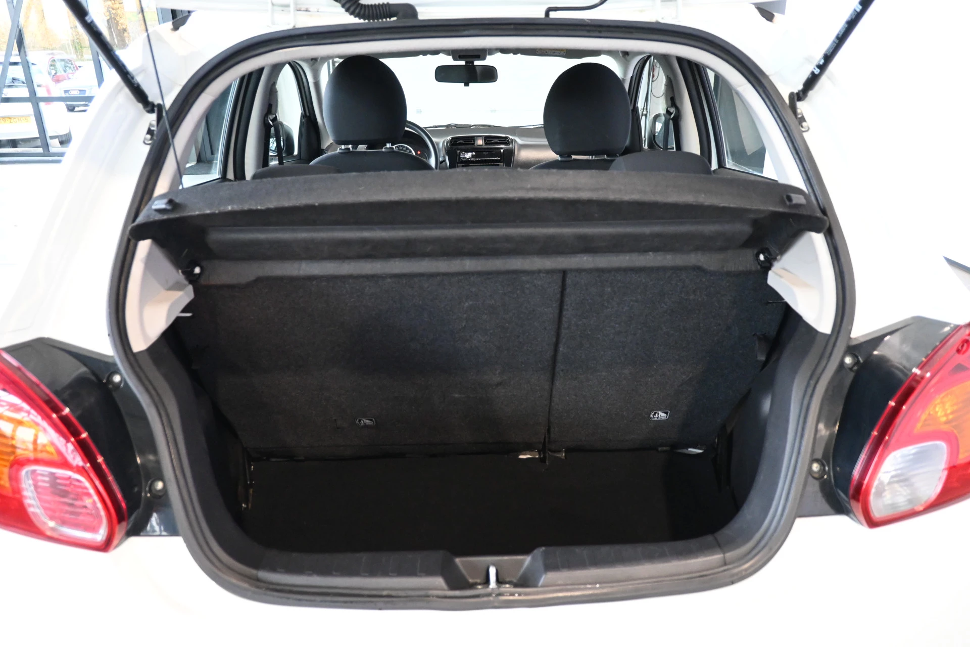 Hoofdafbeelding Mitsubishi Space Star