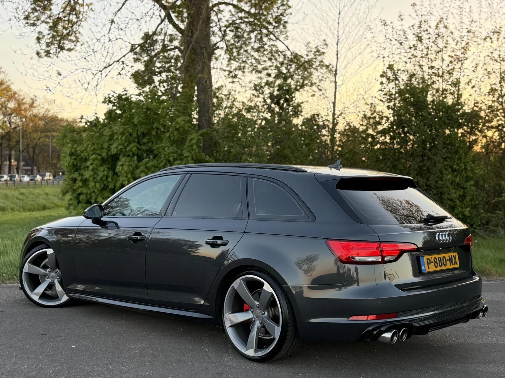 Hoofdafbeelding Audi A4