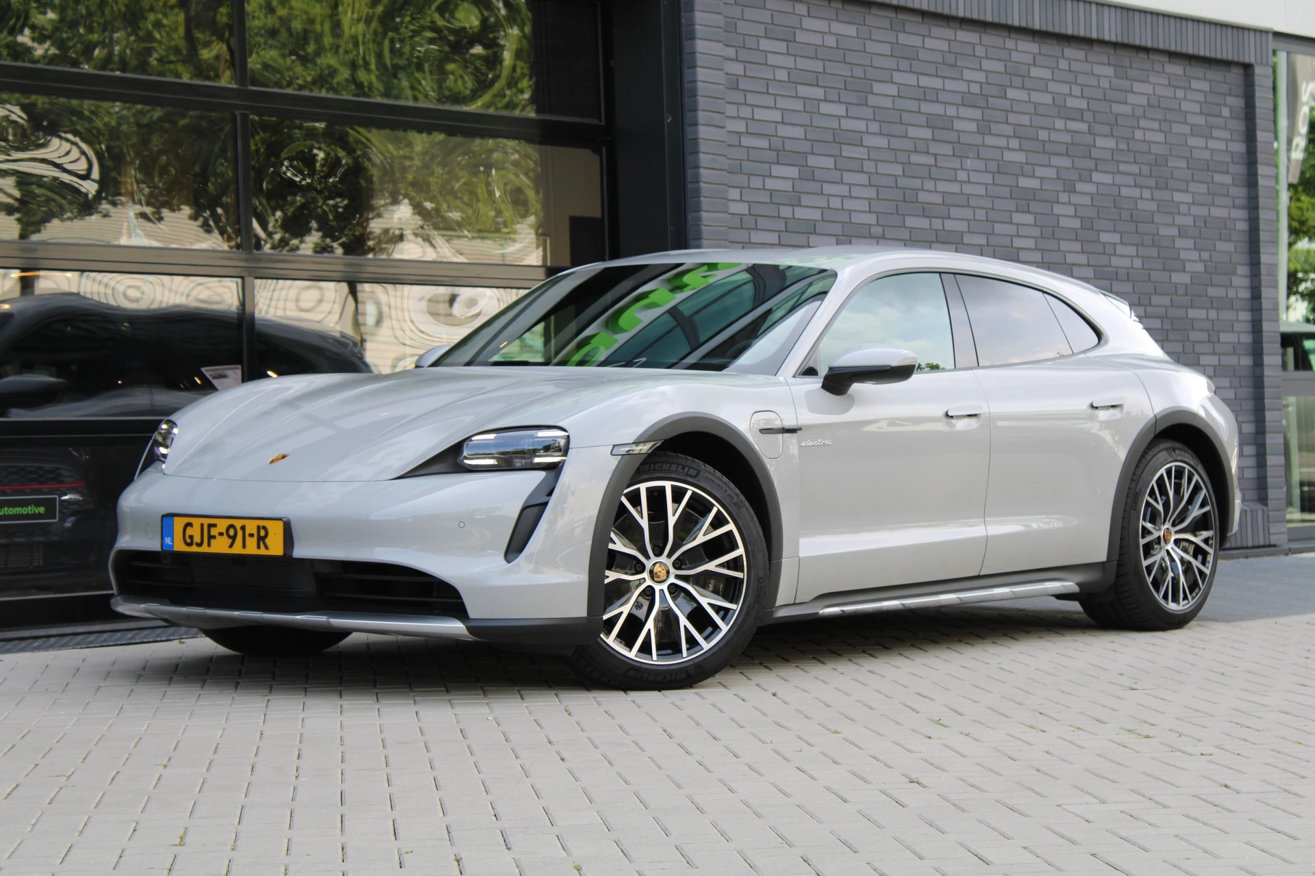 Hoofdafbeelding Porsche Taycan