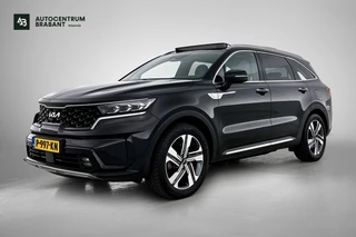 Hoofdafbeelding Kia Sorento Kia Sorento 1.6 T-GDI Hybrid ExecutiveLine 7p.(1e Eig, NL-auto, Goed OndH, VOL!!, Pano, Bose, 360 Camera, Trekhaak, Carplay, Etc)