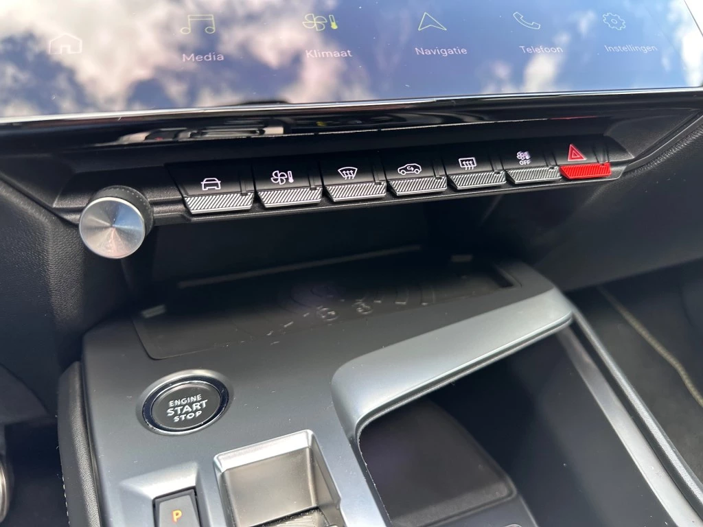 Hoofdafbeelding Peugeot 408