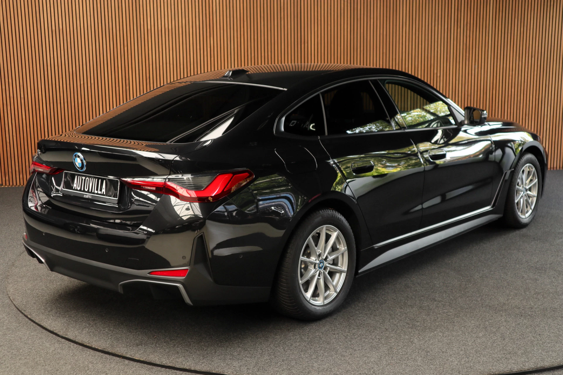 Hoofdafbeelding BMW i4