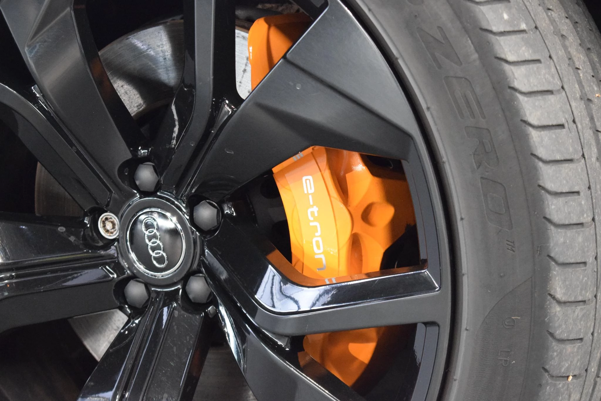 Hoofdafbeelding Audi e-tron
