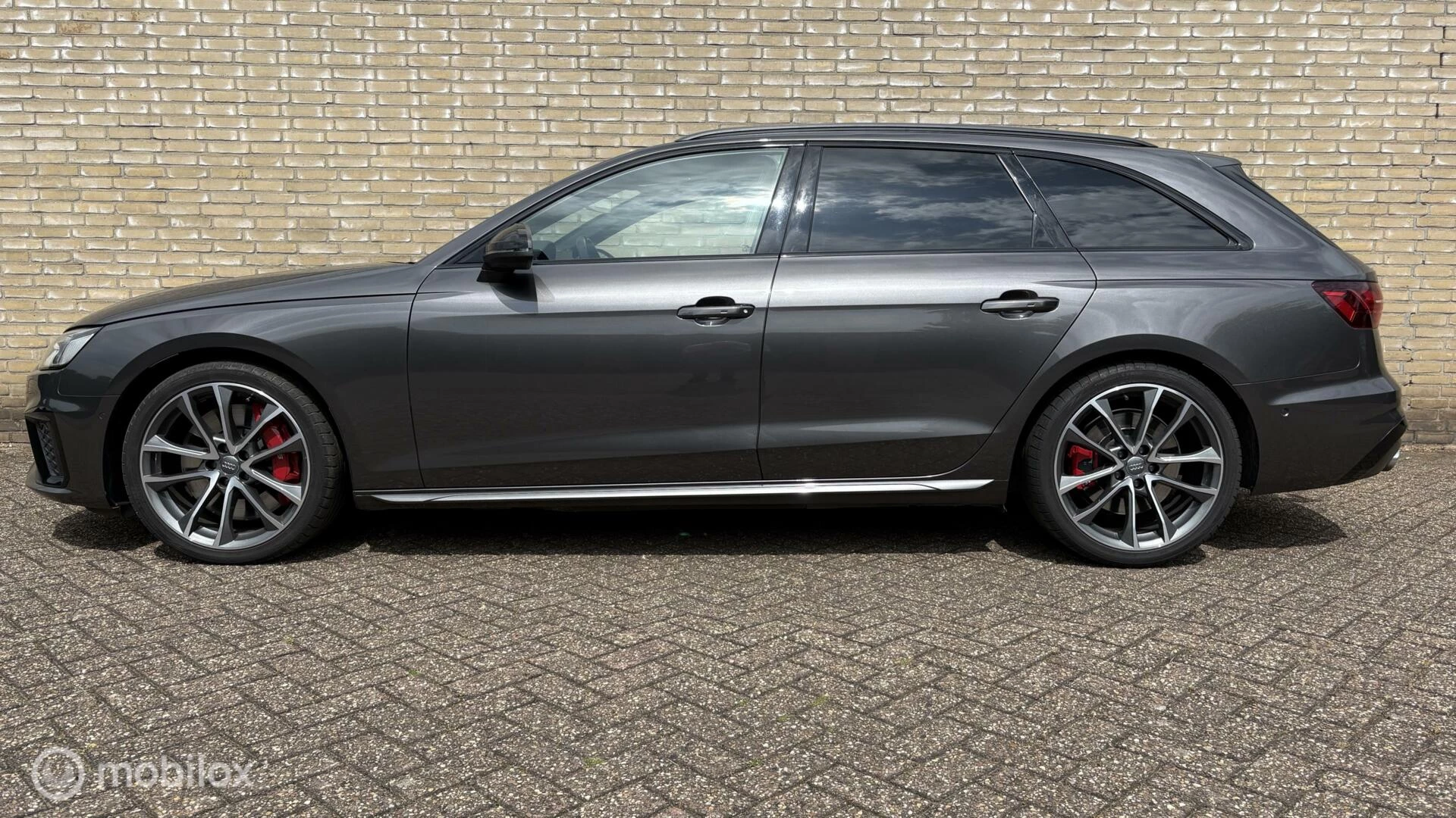 Hoofdafbeelding Audi S4