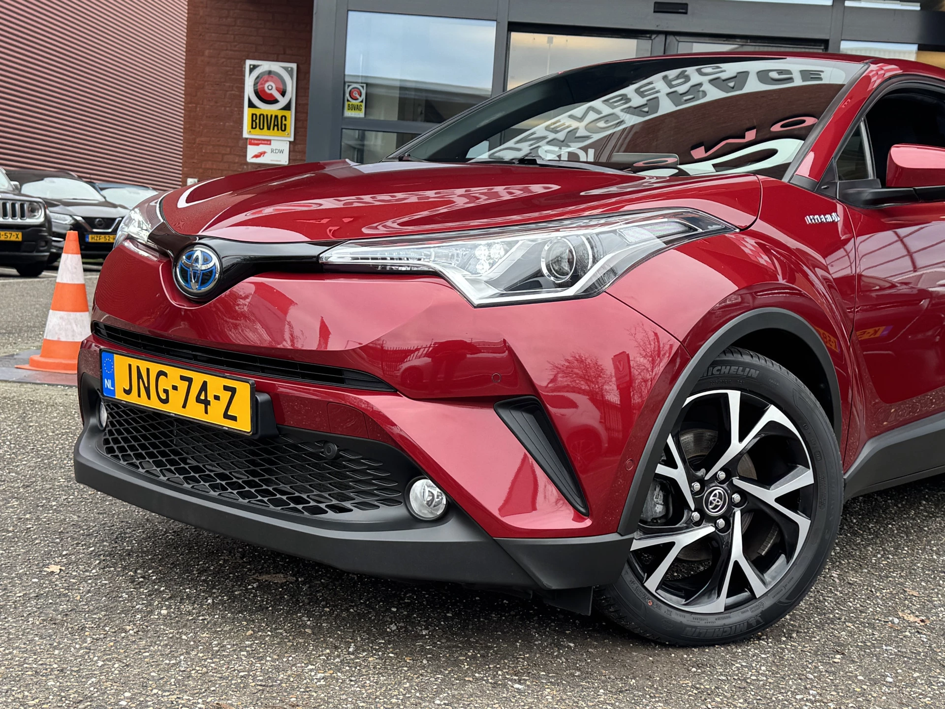 Hoofdafbeelding Toyota C-HR