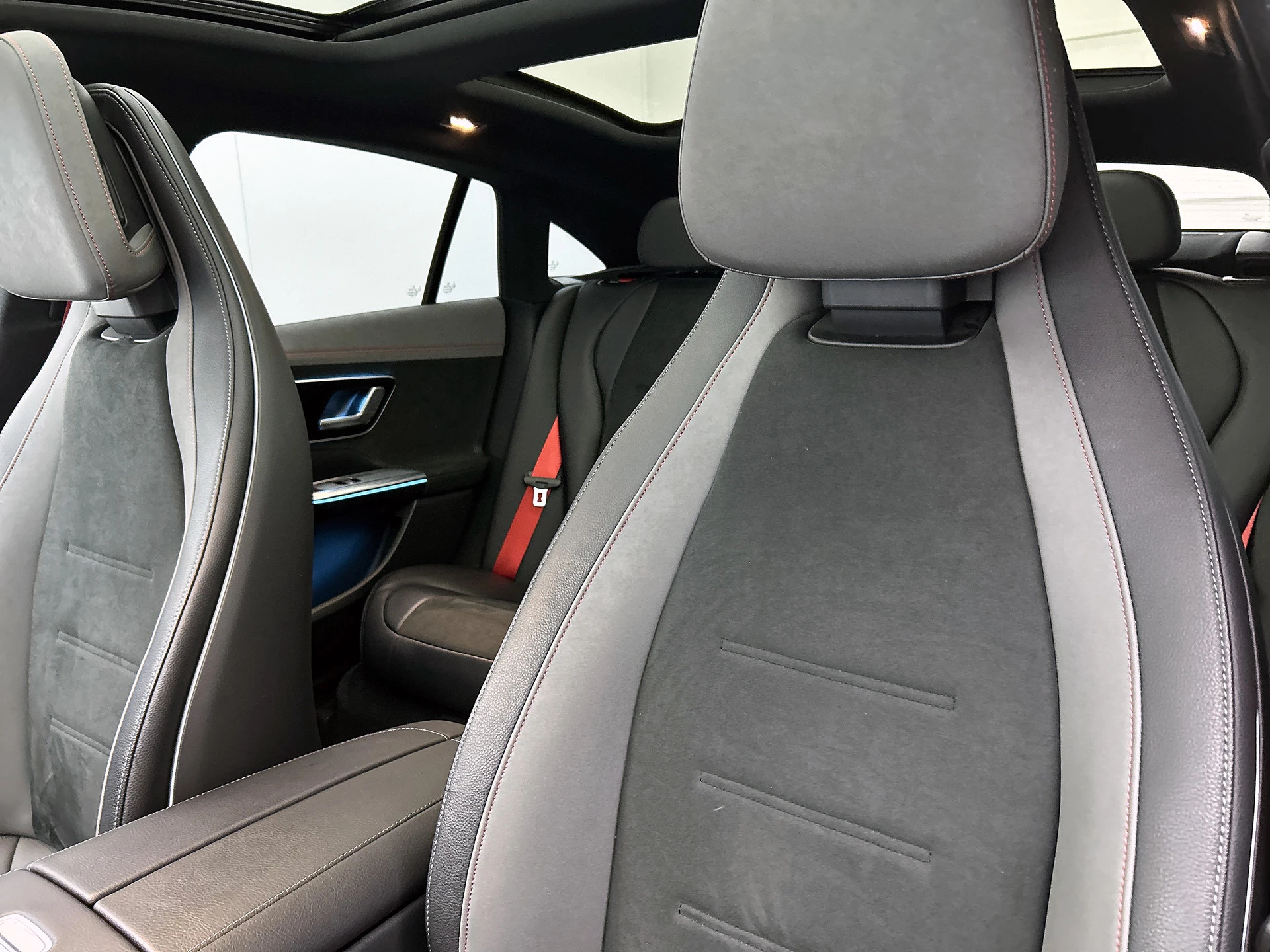 Hoofdafbeelding Mercedes-Benz EQE